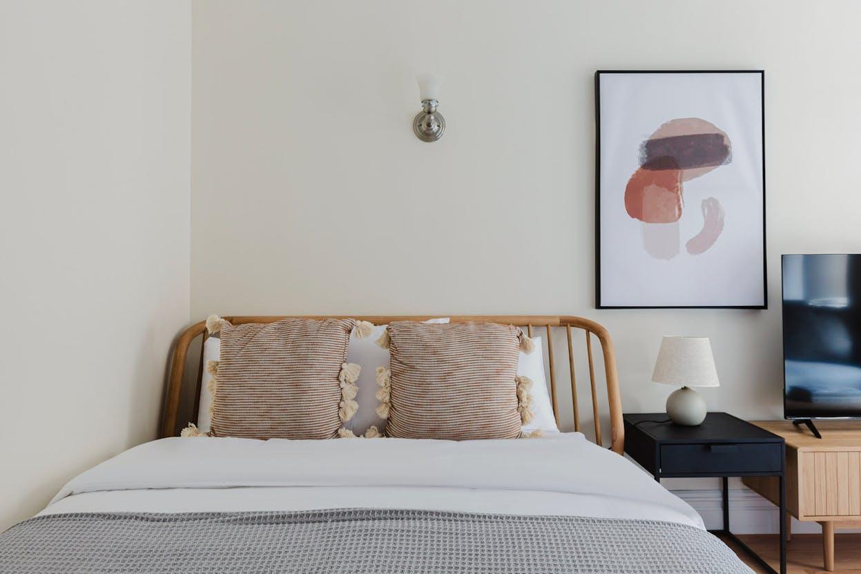 SUPER STUDIO IN UPPER WEST SIDE, MANHATTAN