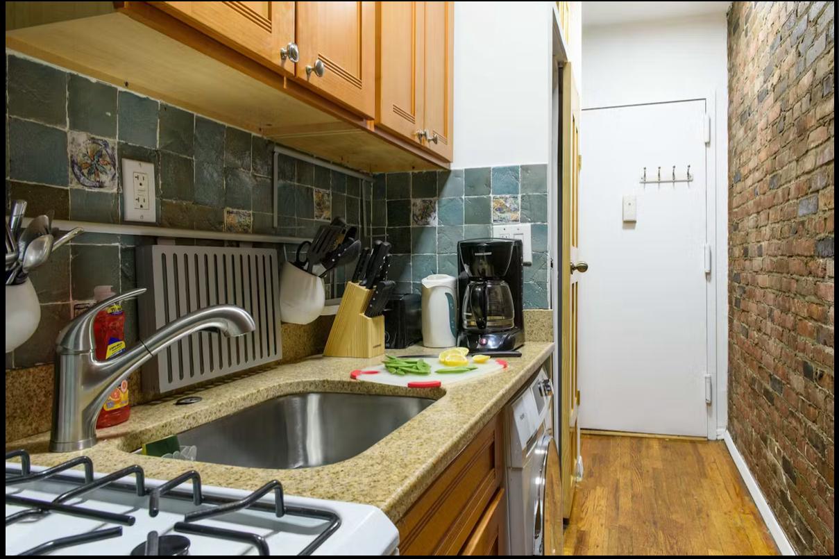 FULLY FURNISHED STUDIO APARTMENT IN LENOX HILL, MANHATTAN