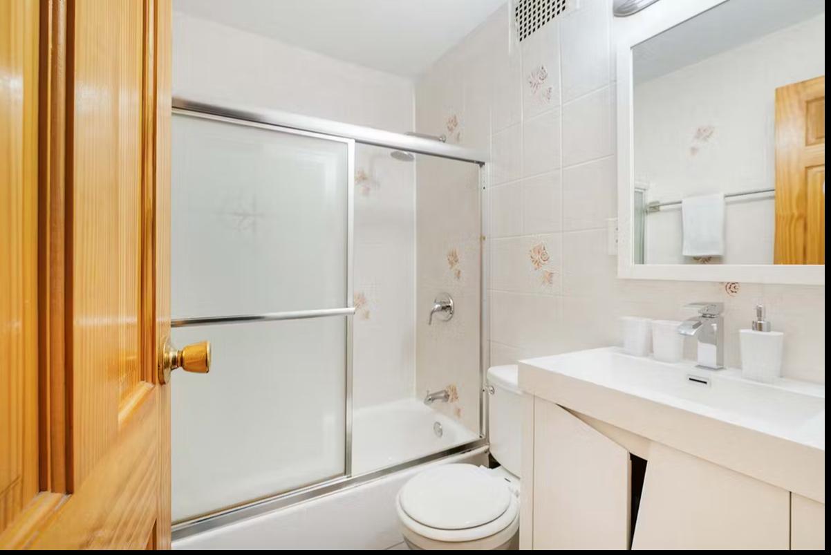 FULLY FURNISHED STUDIO APARTMENT IN LENOX HILL, MANHATTAN